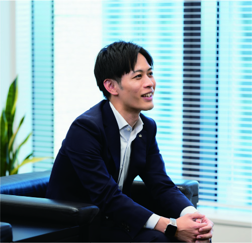 「現場」のプライドと「経営」のスピード感を繋ぐ。