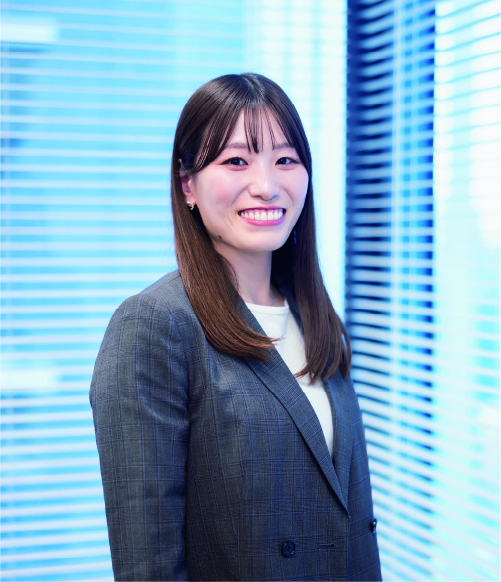 INTERVIEW05 お客さまの「人生の決断」に、本音で向き合う強さを。