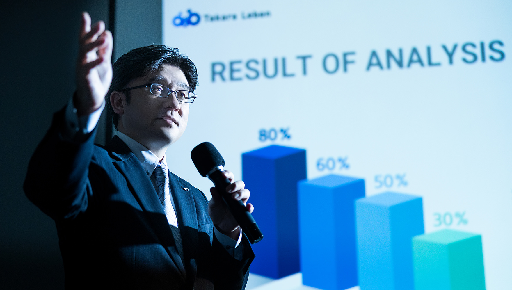 短期間に膨大な交渉を…